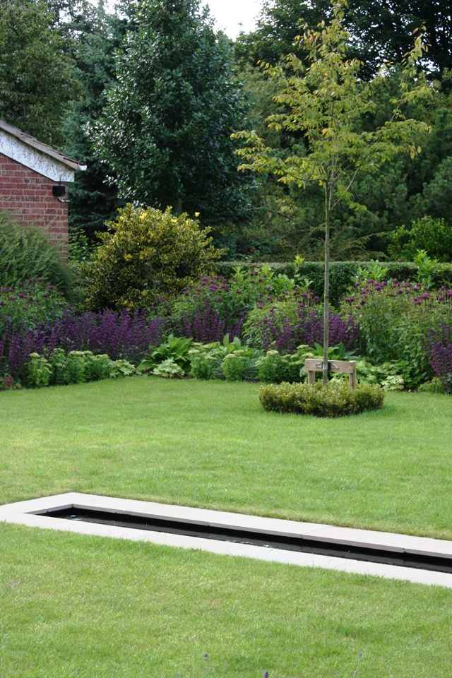 Sinuous Rill Garden “Give me wow factor and the job is yours” | Inspired Gardens